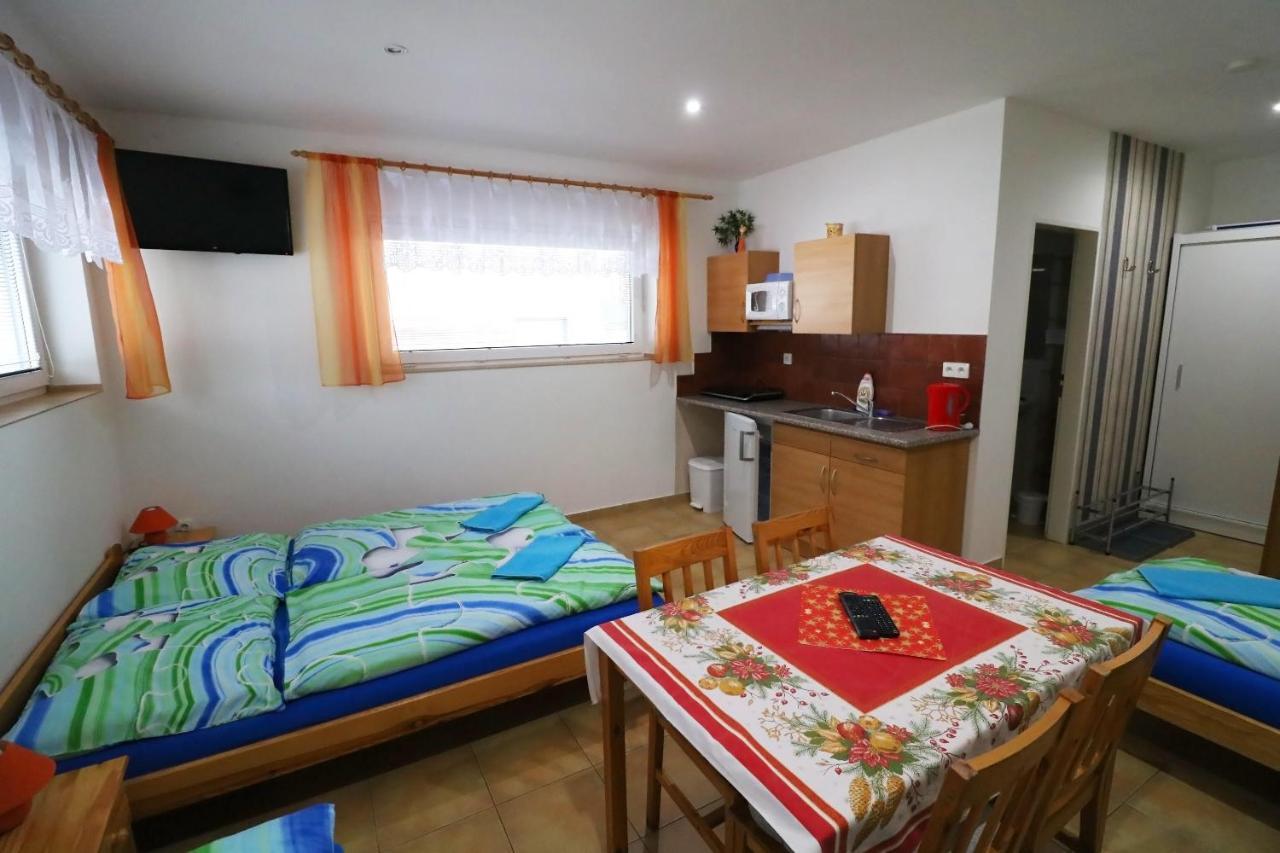 Apartmany Jana Janske Lazne Bagian luar foto
